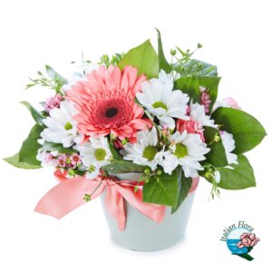 Bouquet di fiori bianchi e rosa