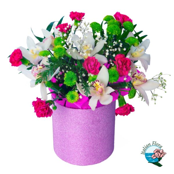 Flower box di orchidee e fiori rosa