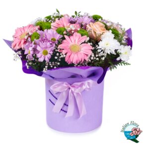 Flower box con fiori bianchi e viola